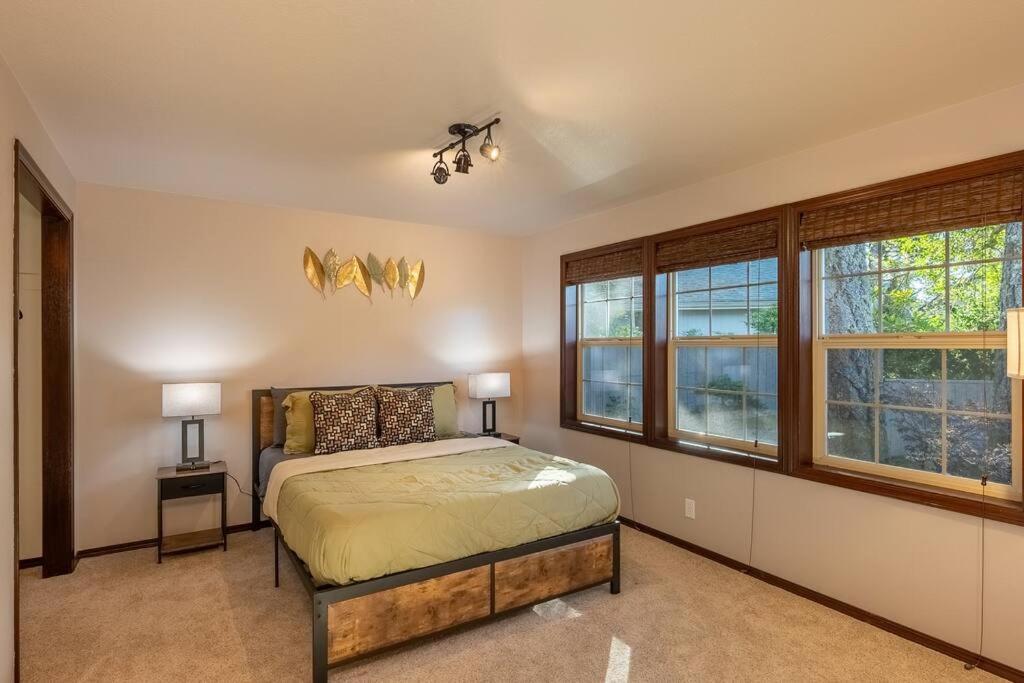 Comfy 4B/2B Home Near Dunes & Ocean! Pet Friendly! Florence Buitenkant foto